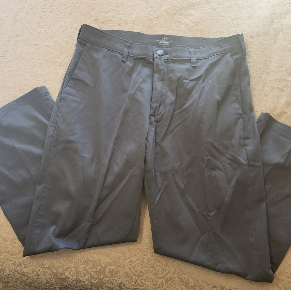 Lee Custom fit brown straight fit pants men's 34x29  #1240